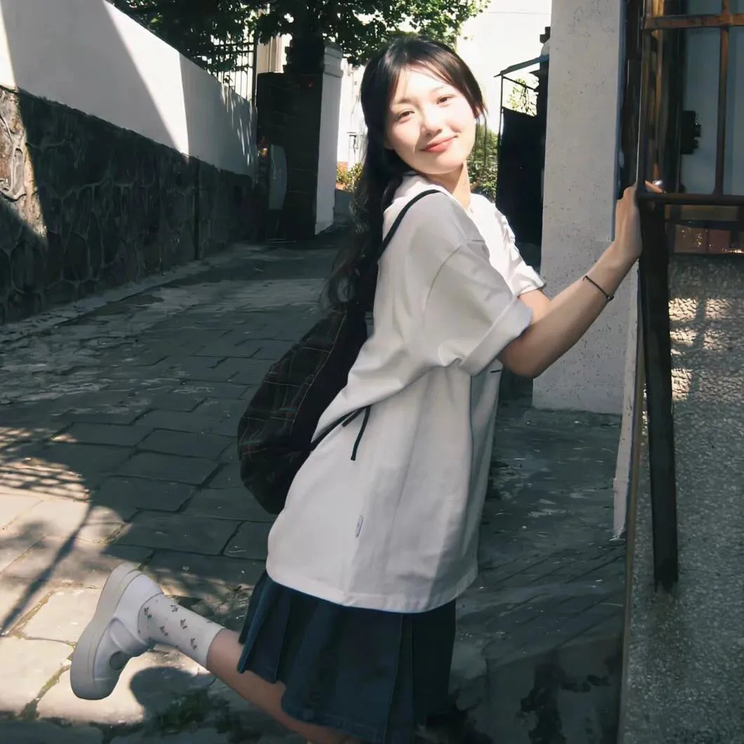 芳寸之地